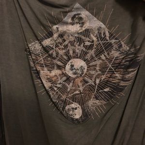 Off the shoulder long sleeve graphic top